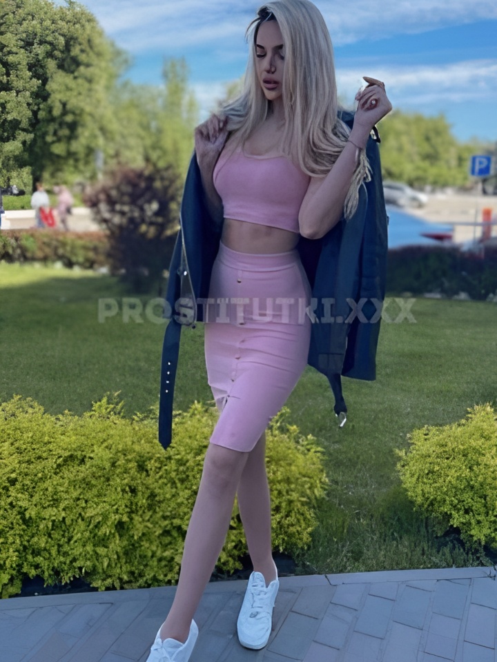 Галя привлекальеная девушка из Тихвина цена от 1500 руб