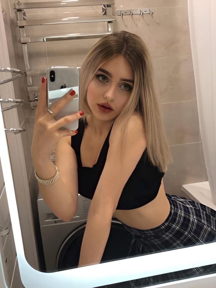 Ксюша привлекальеная девушка из Тихвина цена от 3000 руб