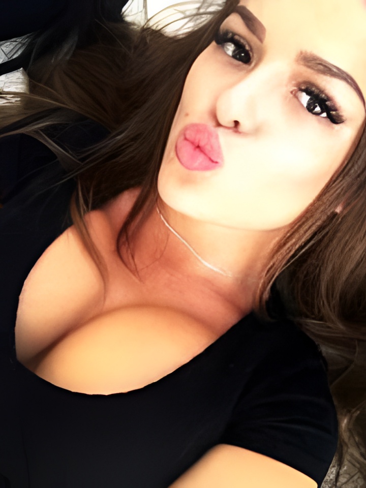 Ленусик привлекальеная девушка из Тихвина цена от 4000 руб