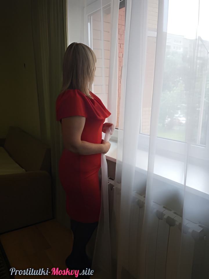 Надежда привлекальеная девушка из Тихвина цена от 4000 руб