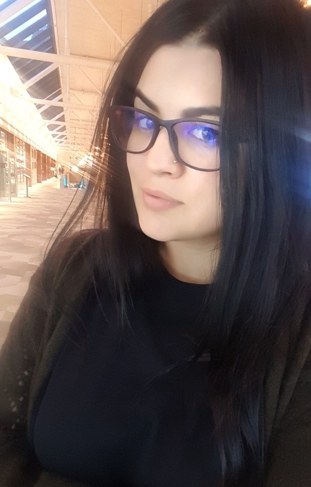 Людмила привлекальеная девушка из Тихвина цена от 3500 руб