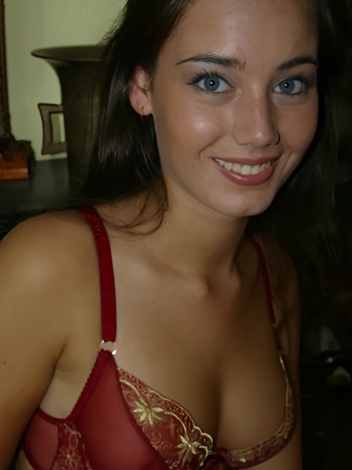 Индивидуалка Эмиля, доступна для личного знакомства от 3000 руб