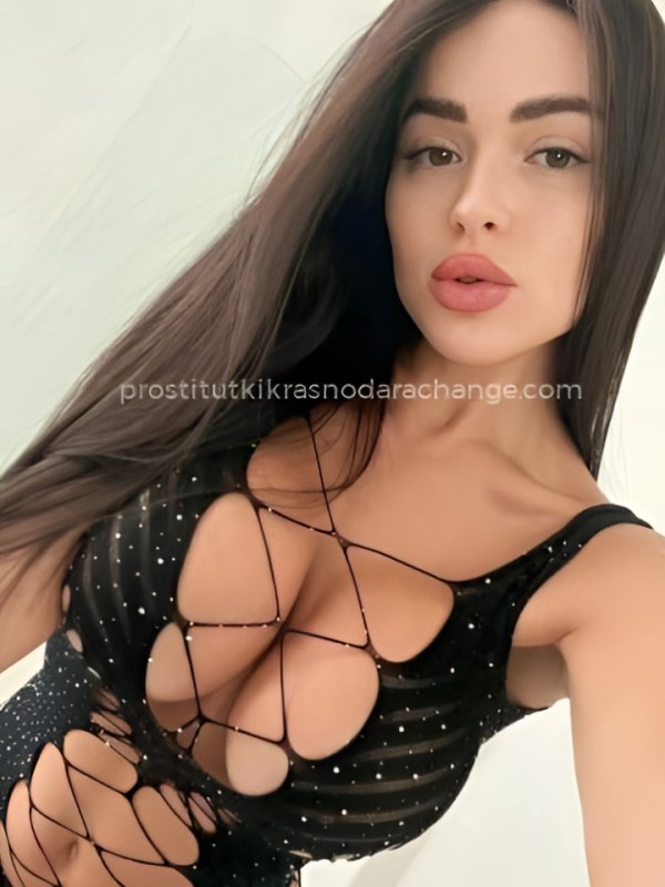 Елена привлекательная девушка из Тихвина цена от 4000 руб