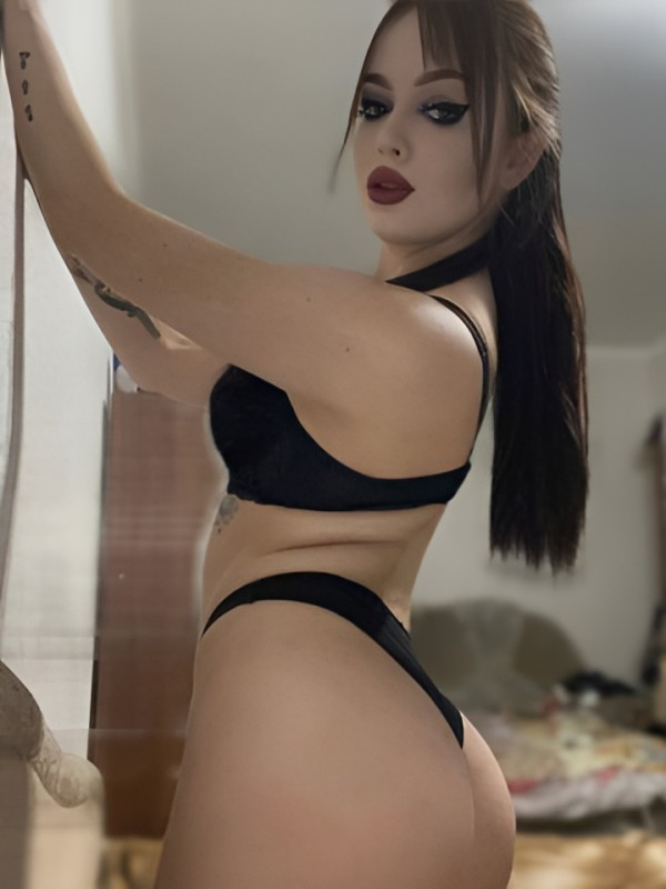 Владислава привлекательная девушка из Тихвина цена от 10000 руб