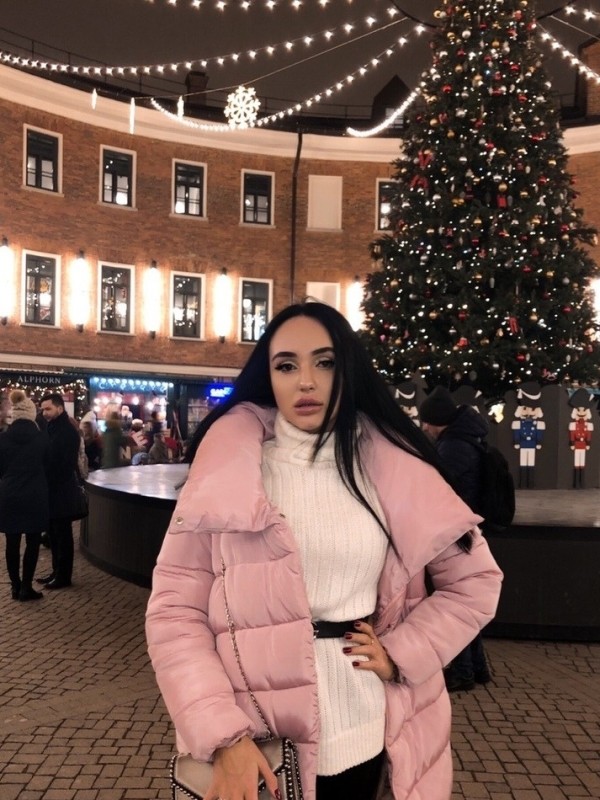 Арина привлекательная девушка из Тихвина цена от 3000 руб